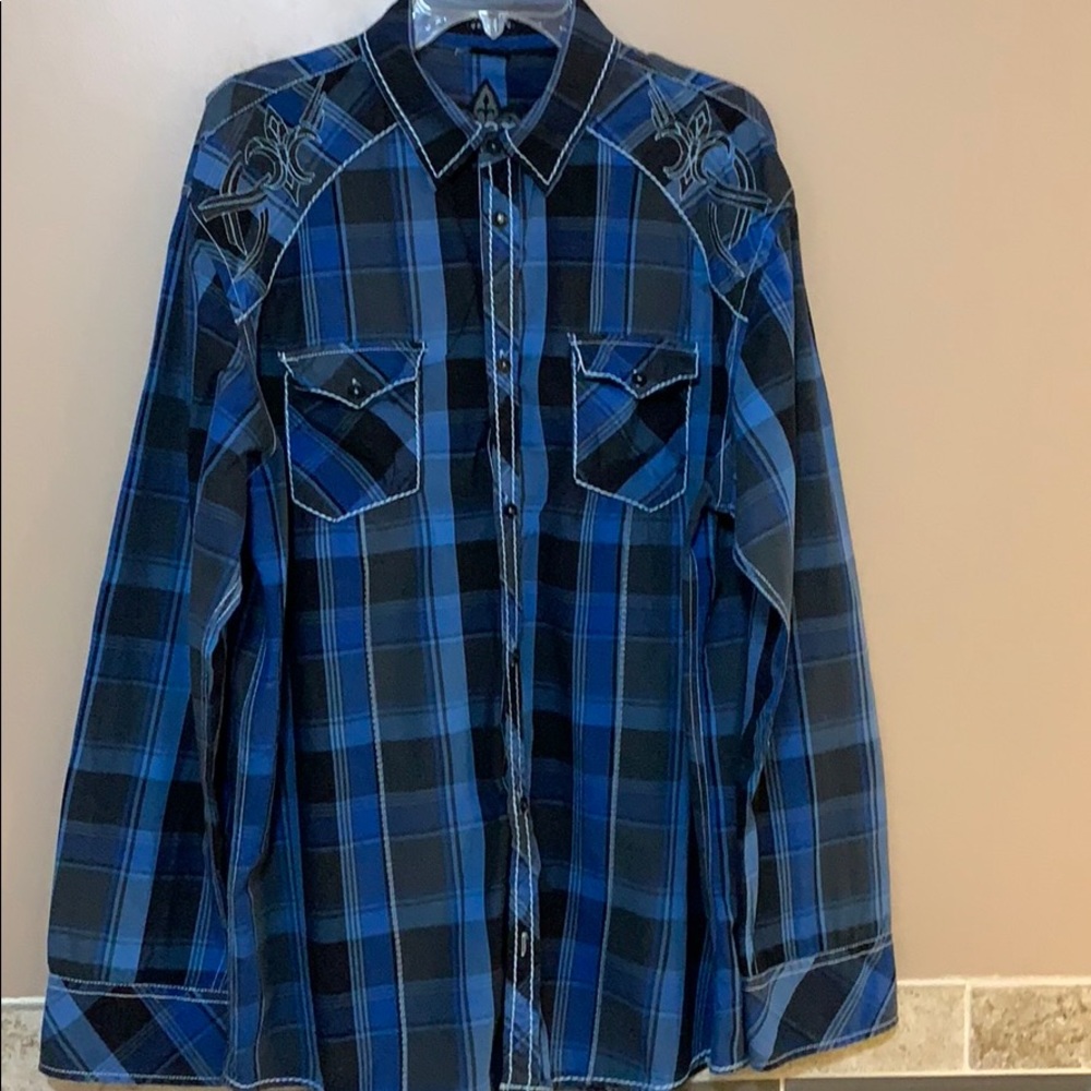 Roar Western Style Button Up